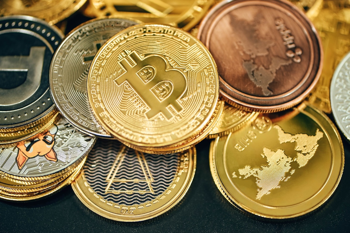 What is Blockchain and Why It Matters (Even If You’re Not a Tech Expert)